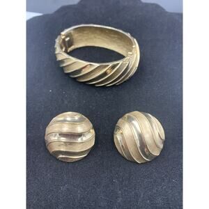 Vintage TRIFARI Hinged Cuff Bracelet and Earrings Brushed/Shiny Gold Tone Set